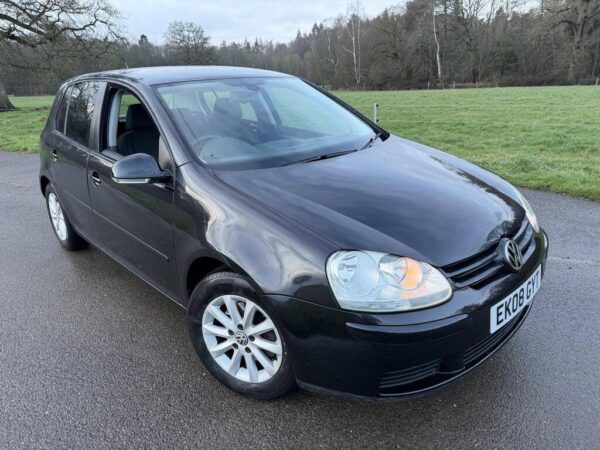 VOLKSWAGEN GOLF MATCH